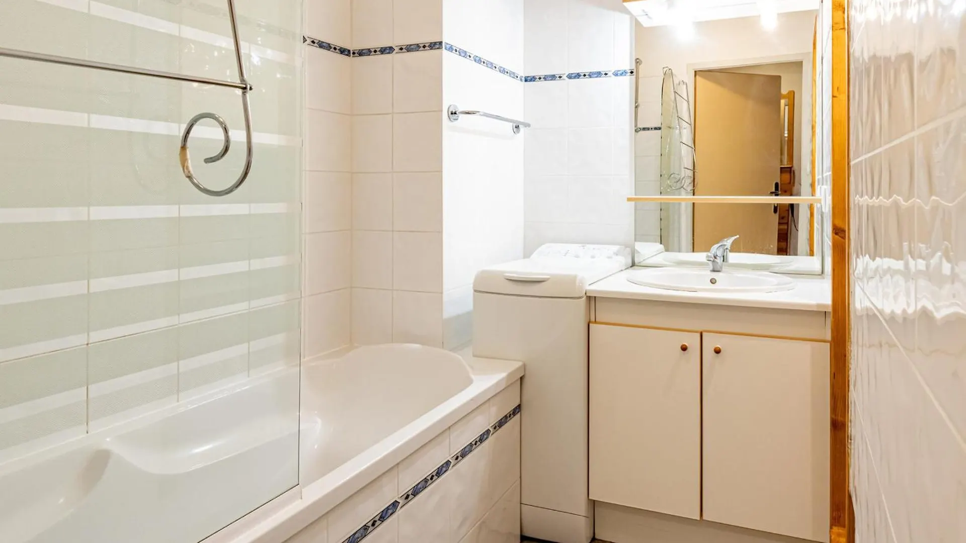 Duplex Confort Lambrisse 6 Pers Avec Ski Lockers - Fr-1-807-79 Saint-Francois-Longchamp Apartment